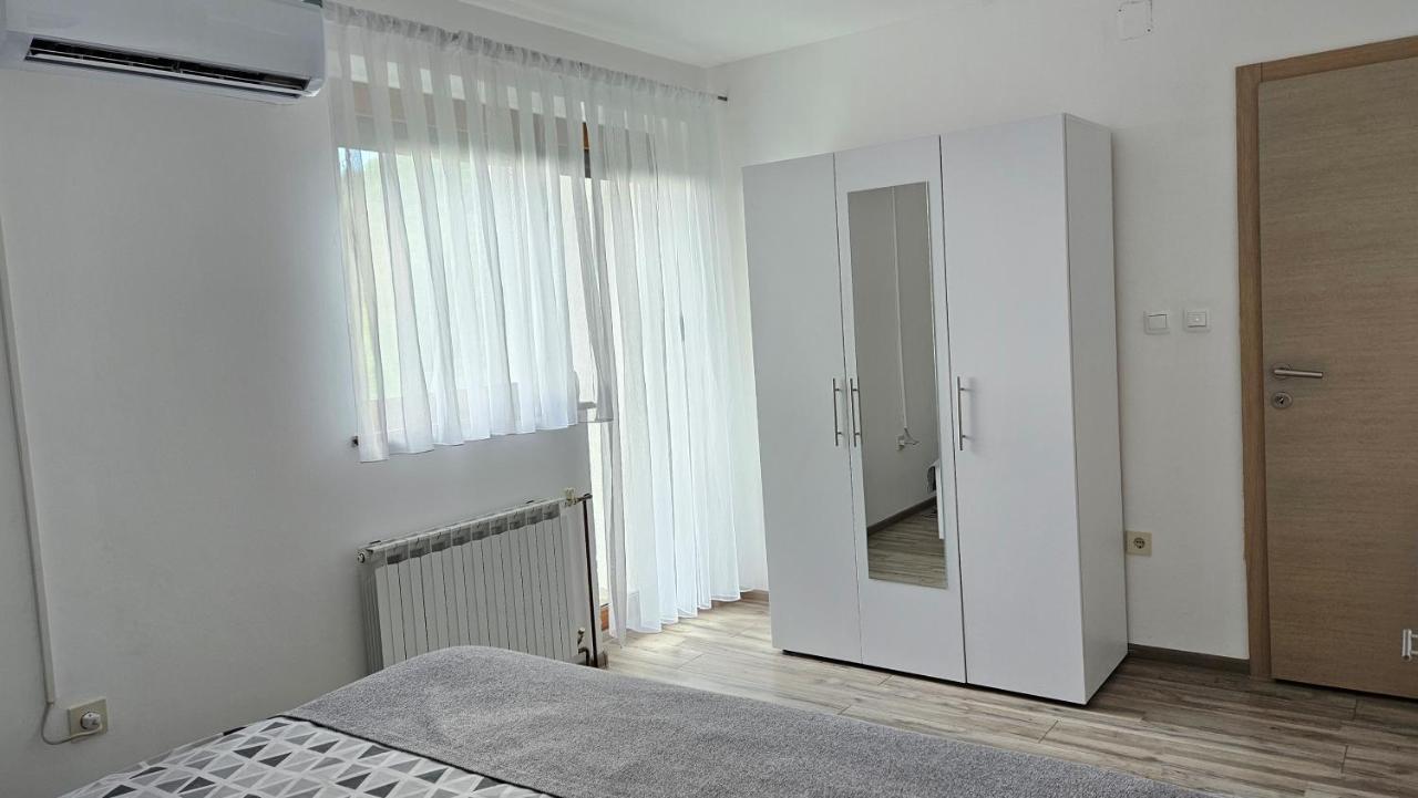 סמולג'אנאק Apartment Andrea מראה חיצוני תמונה